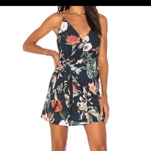 NWT Stylestalker $172 Floral Jasper V Neck Wrap Dress Size XS Oversized